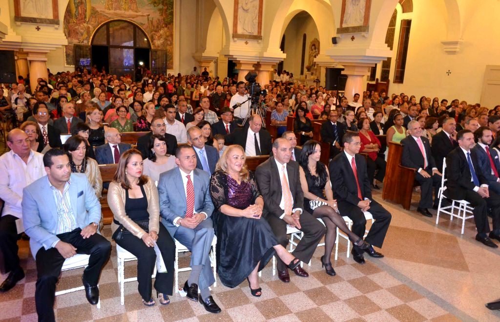 Las principales autoridades encabezan la gala de la navidad que organiza la Oficina Senatorial de Espaillat